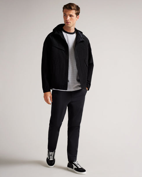 UPCOTT-Outerwear-Temperamental weather? Call on UPCOTT. This hooded jacket is both durable and lightweight—ideal for an extra layer on hikes or keeping in your bag for surprise showers. For a draught-proof fit, tighten the hood's drawstring. Hooded jacket Lightweight Ted Baker branded shoulder patch Long sleeved Toggle hood fastening Zip closure James is 6'0" / 1.83m and wears Medium Pink in a Ted size 3- Ted Baker Romania